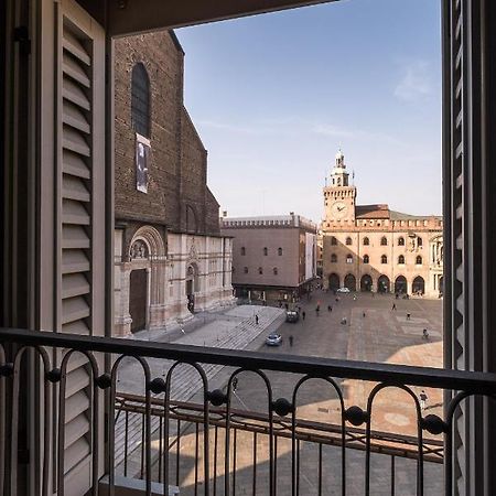 Urbanicooh Asinelli - Balcony On Piazza Maggiore Bologna Eksteriør billede